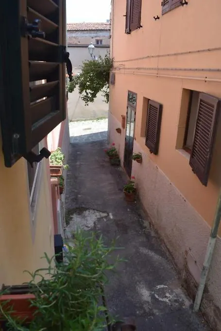 Apartment Ferienwohnung Casa San Michele - Monolocale Con Bagno E Cottura Piombino